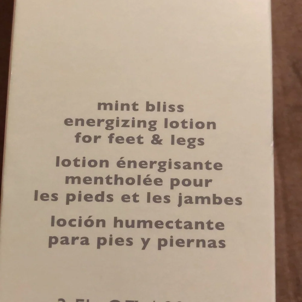 Mary Kay Satin hands and mint‎ bliss lotion for feet and legs